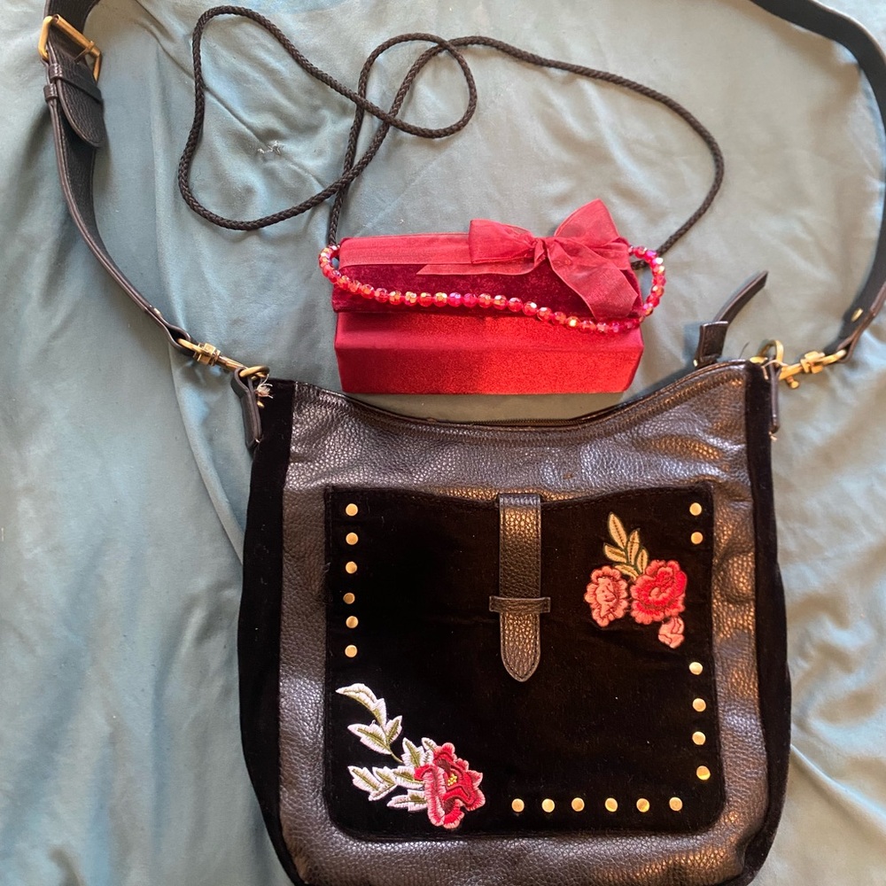 Libby Elderman Black Leather & Velvet Crossbody Bag Floral w Red pearl clutch